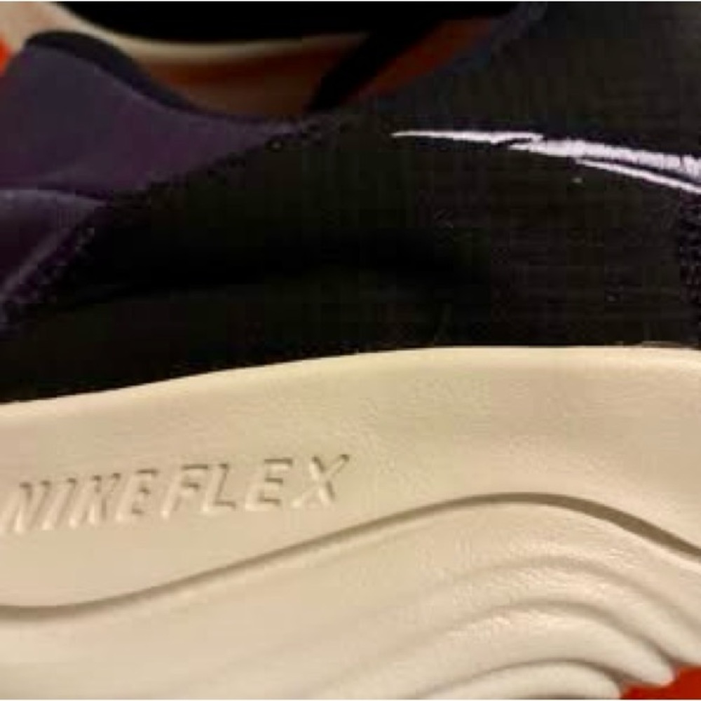 Nike Flex Purple and Black Men’s Size 12, NEW in box - Picture 8 of 11